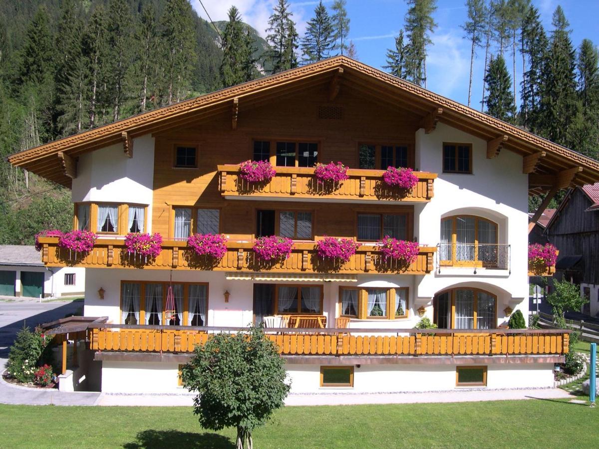 Ferienwohnung Landhaus Bader Holzgau Exterior foto